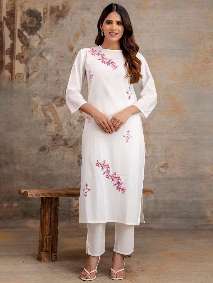 women embroidered three quarter sleeve kurta pant set