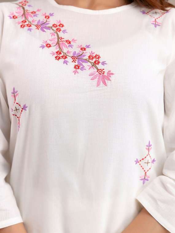 women embroidered three quarter sleeve kurta pant set - 22507493 -  Standard Image - 5