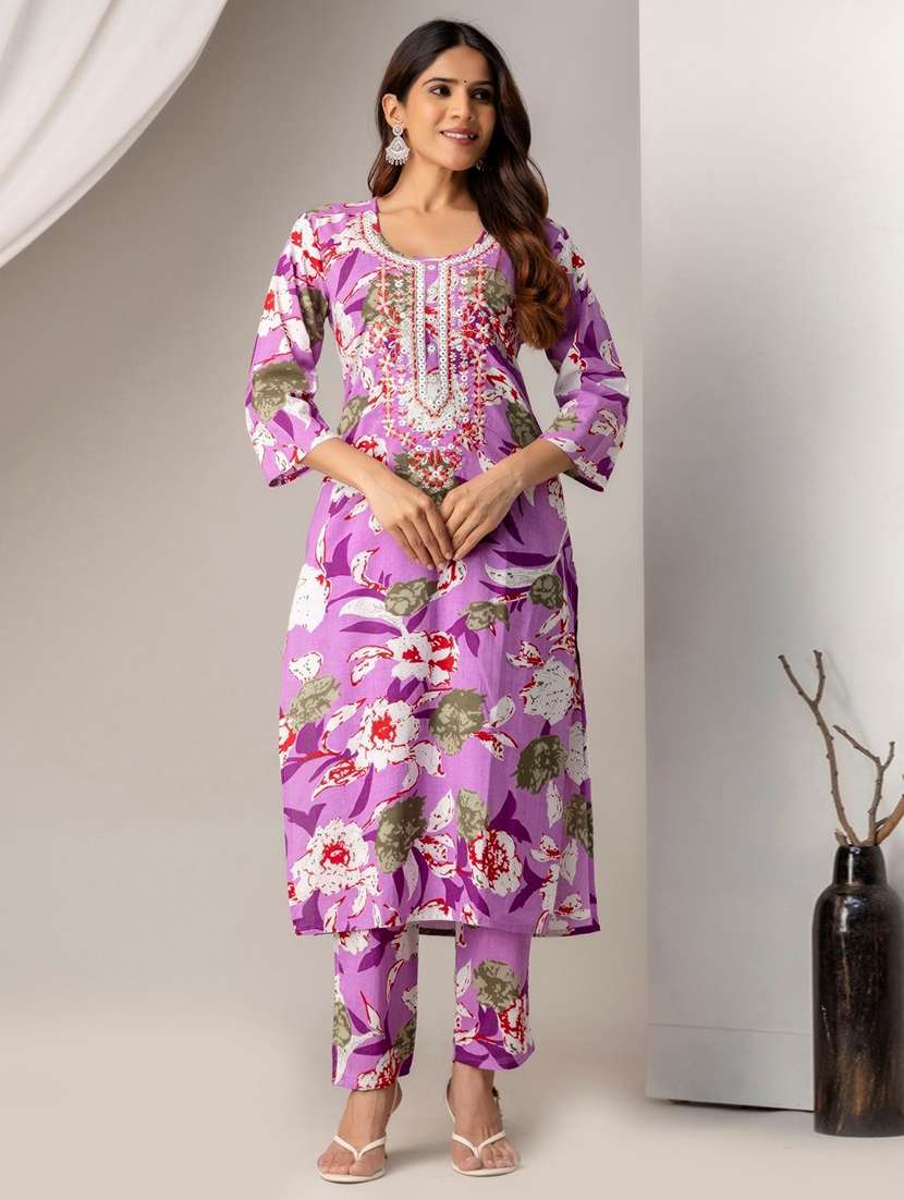 women printed three quarter sleeve kurta pant set