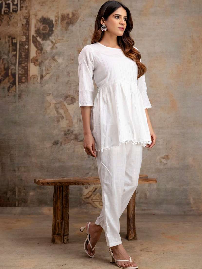 women self design round neck co-ord set - 22507547 -  Standard Image - 5