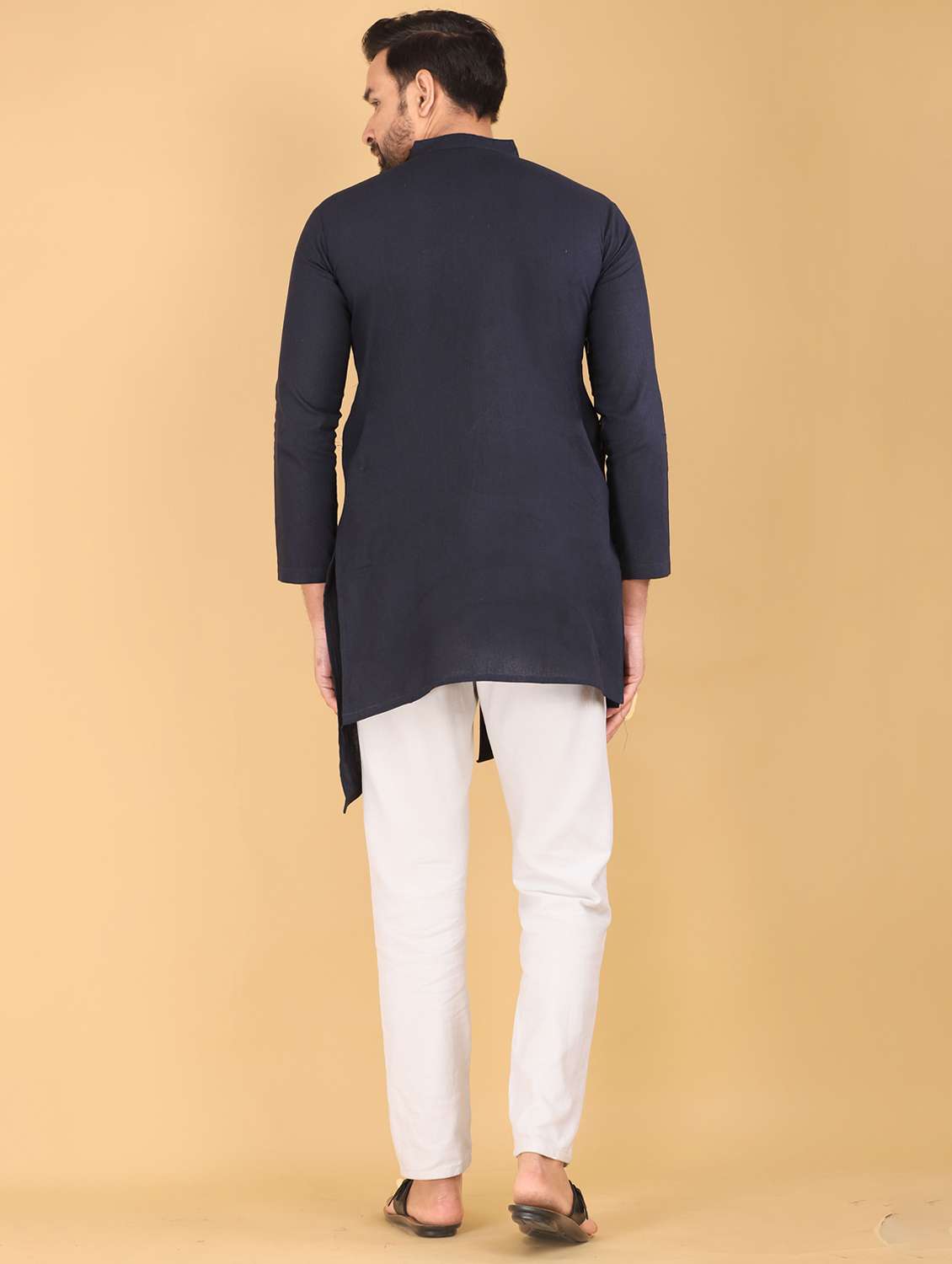 men solid mandarin neck angrakha kurta - 22507627 -  Standard Image - 3