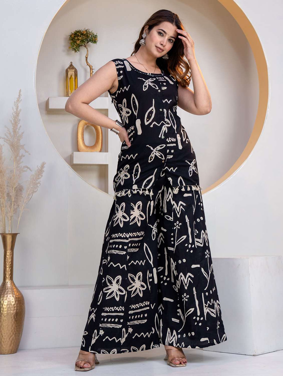 women printed sleeveless ethnic co-ord set - 22507819 -  Standard Image - 3