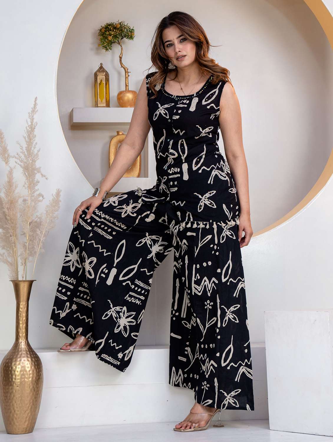 women printed sleeveless ethnic co-ord set - 22507819 -  Standard Image - 5