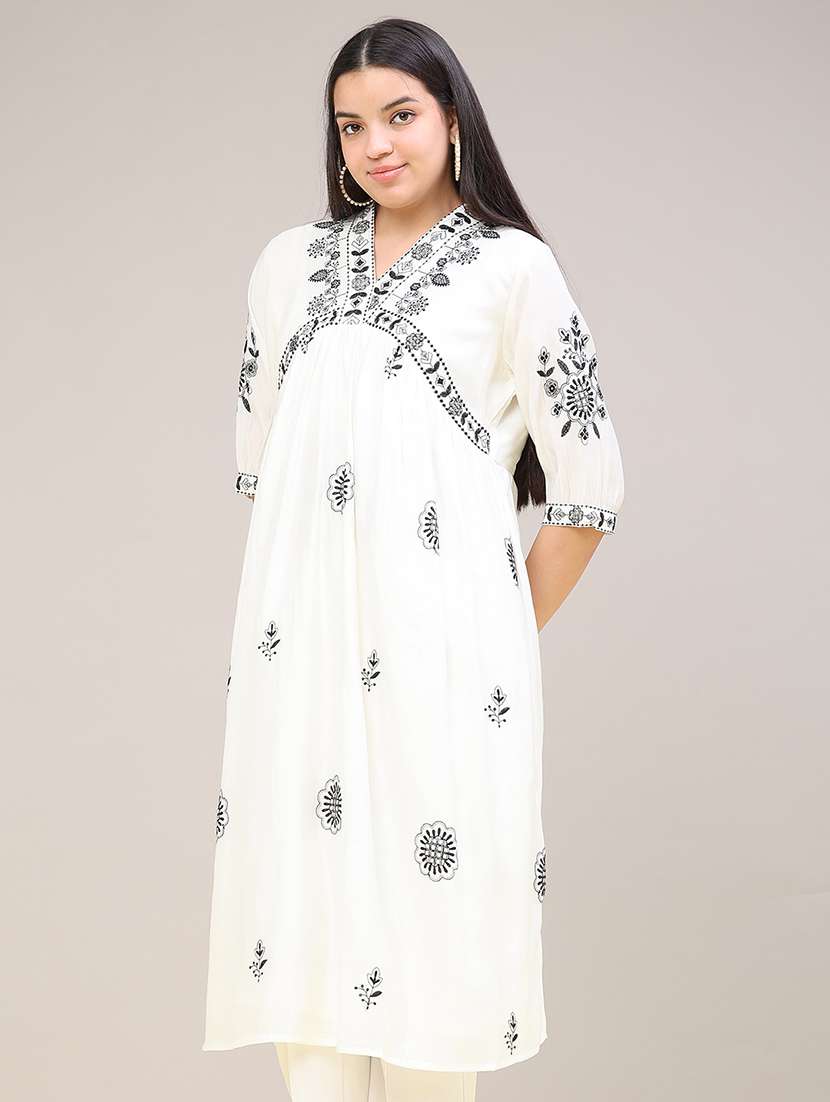 women solid with work three quarter sleeve a-line kurta - 22508067 -  Standard Image - 3