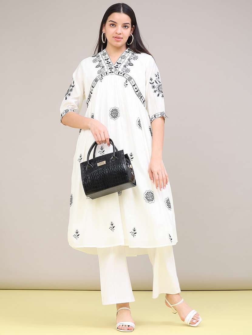 women solid with work three quarter sleeve a-line kurta - 22508067 -  Standard Image - 5