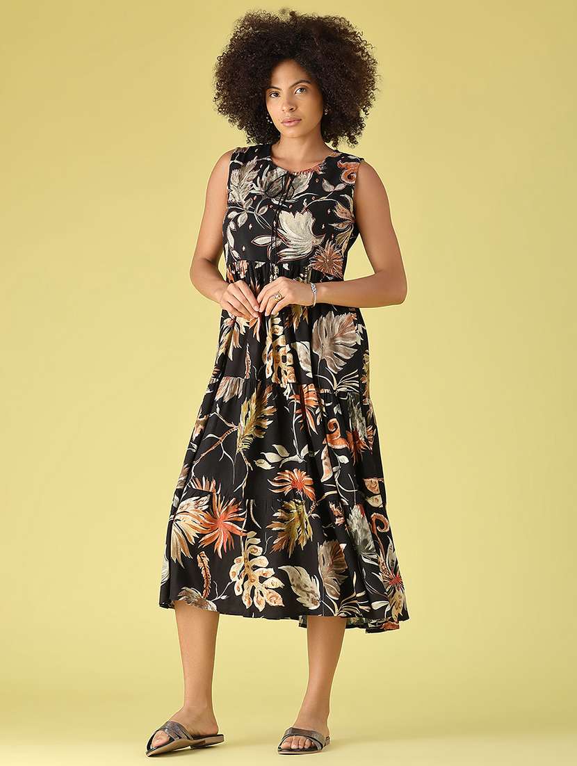 Women Printed Sleeveless Tiered Dress - 22508114 -  Standard Image - 3