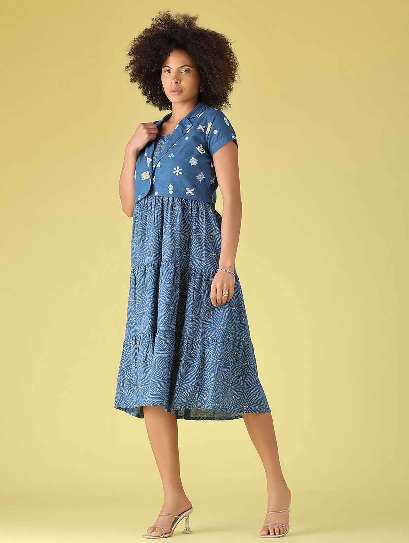 women printed short sleeves tiered dress - 22508817 -  Standard Image - 3