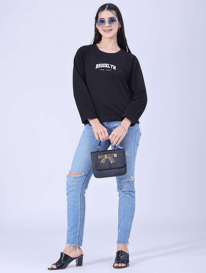 Women Typographic Long Sleeves Regular Fit T-shirt - 22508919 -  Standard Image - 5