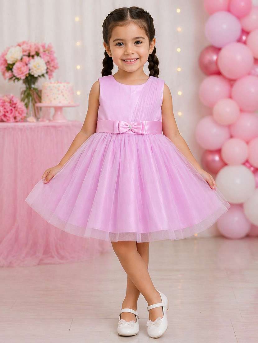 girls solid applique detailed sleeveless frock