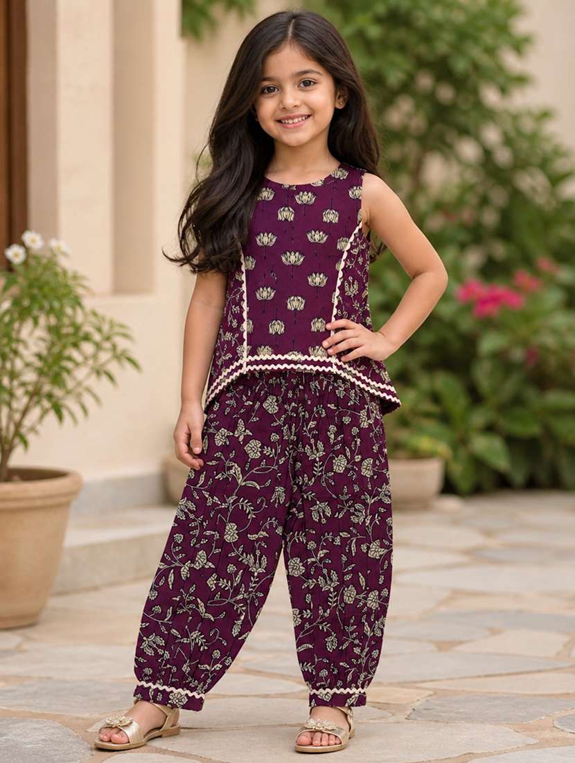 girls printed sleeveless kurta and salwar set