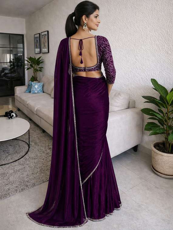 women solid with embellished bordered saree with blouse - 22511399 -  Standard Image - 3