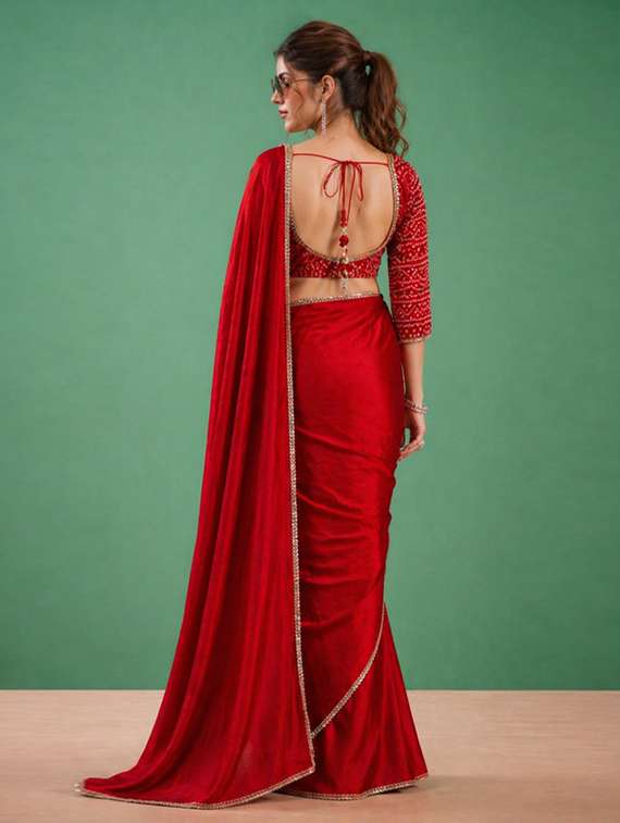 women solid with embellished bordered saree with blouse - 22511421 -  Standard Image - 3