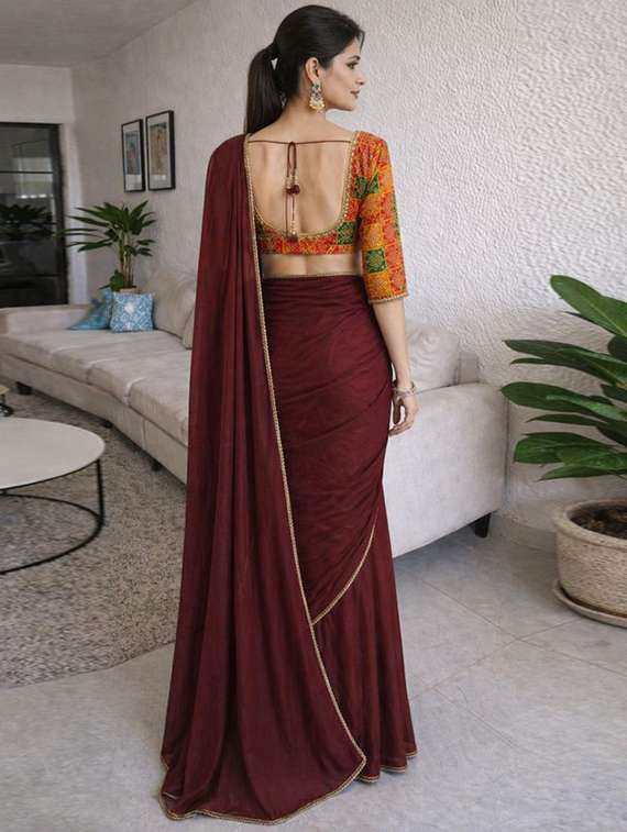 women solid with embellished bordered saree with blouse - 22511441 -  Standard Image - 3