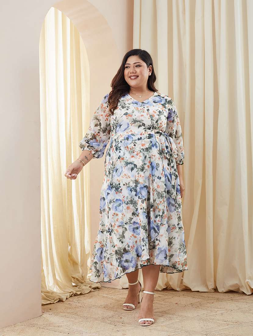 women printed three quarter sleeves wrap dress