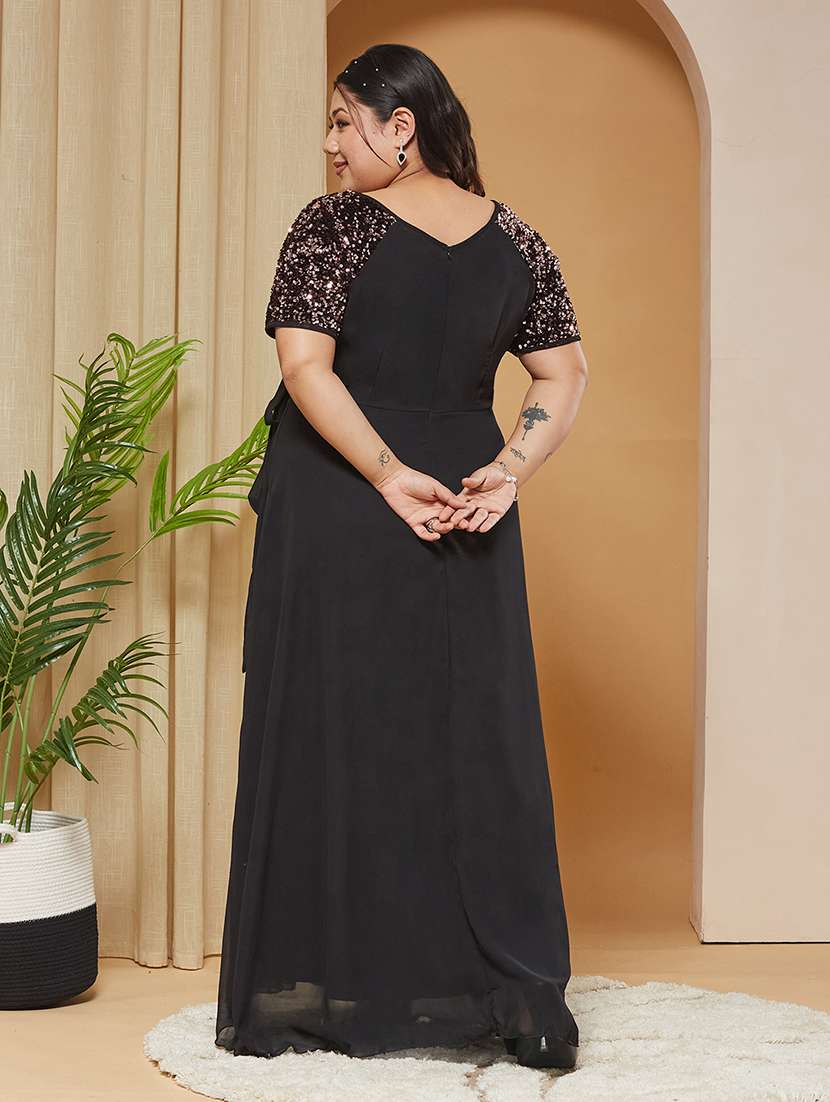 Women Sequined Short Sleeves Gown - 22511477 -  Standard Image - 3