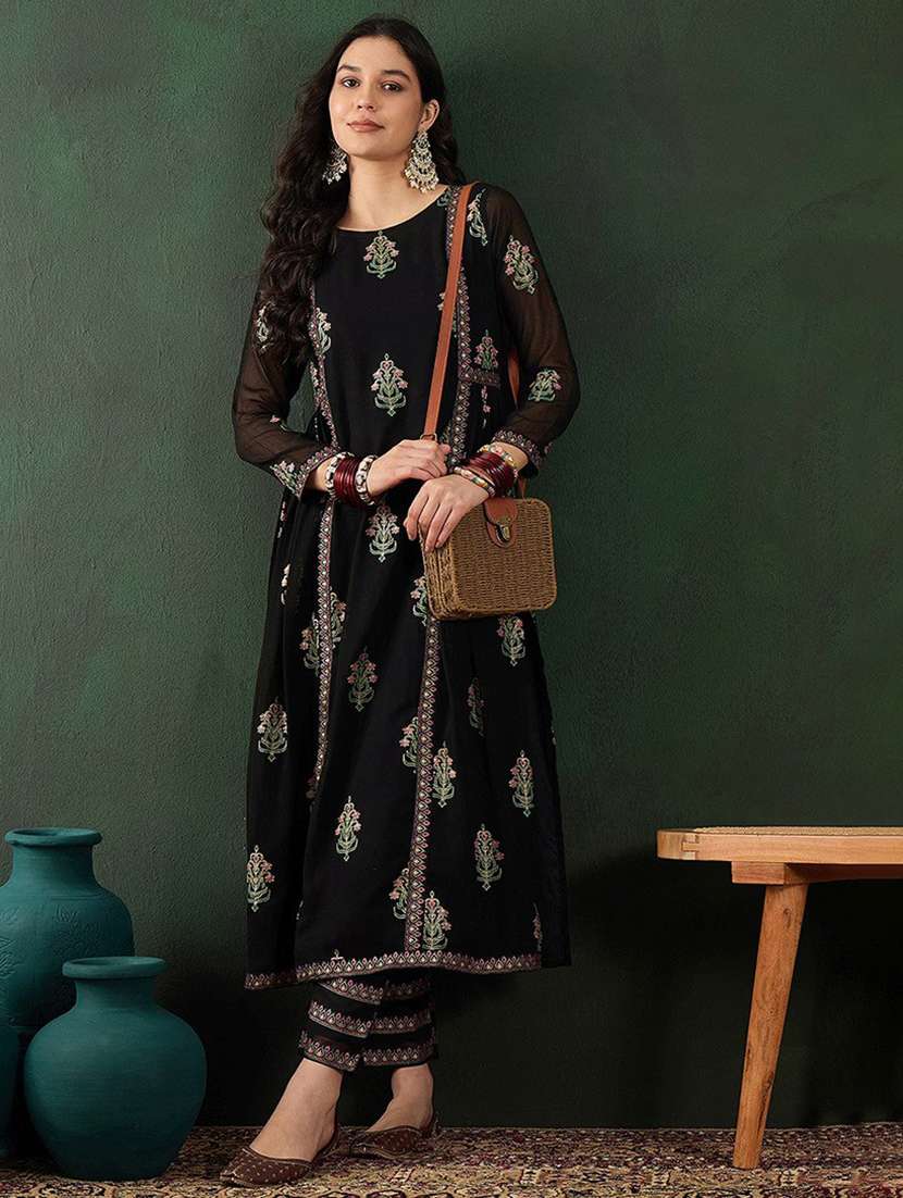 women embroidered long sleeve kurta pant set