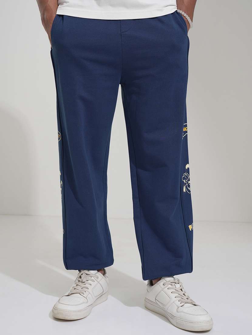 men printed mid rise regular fit jogger