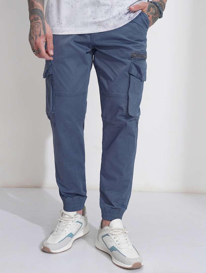 men solid mid rise regular fit jogger