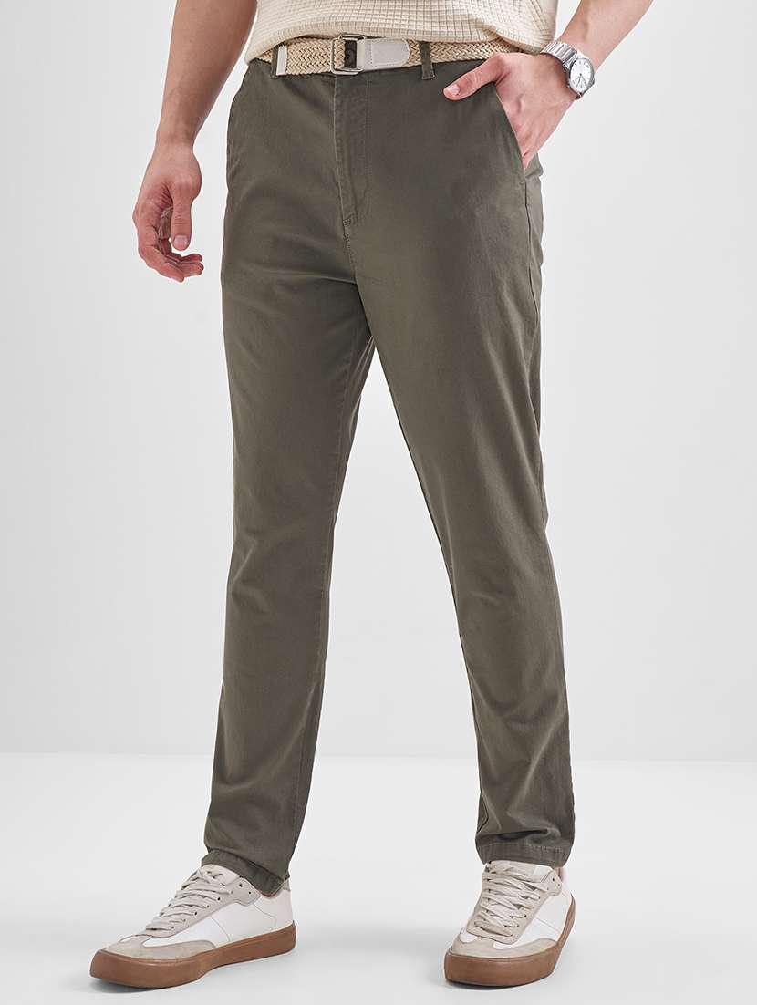 men solid mid rise flat front casual trouser