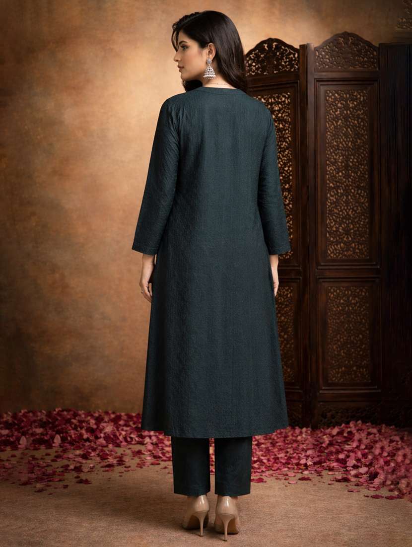women self design long sleeve kurta pant with dupatta set - 22511926 -  Standard Image - 3