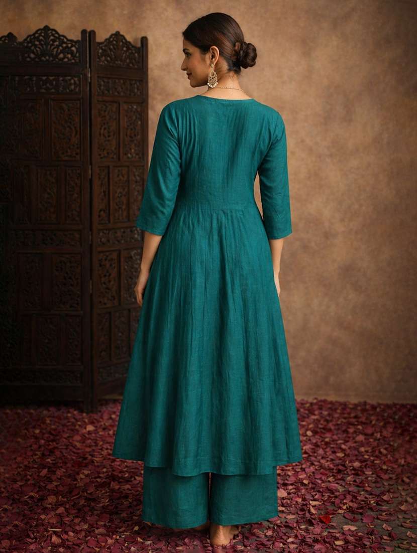 women solid three quarter sleeve kurta palazzo set - 22511936 -  Standard Image - 3