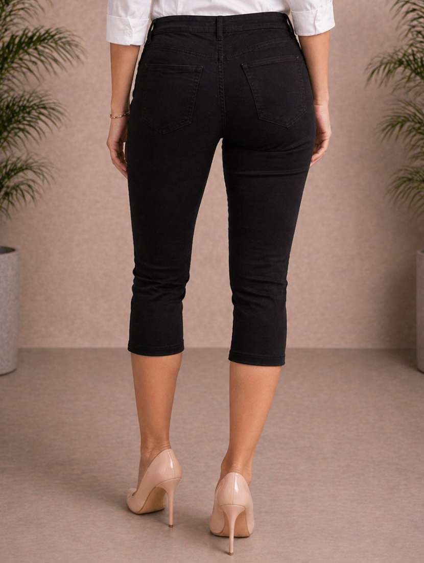 Women Solid Mid Rise Regular Capri - 22511941 -  Standard Image - 3