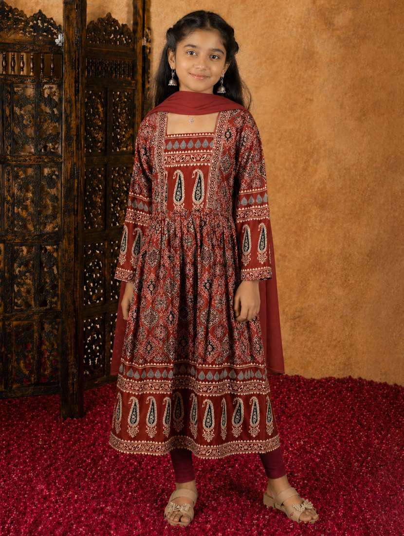 girls printed long sleeves flared kurta