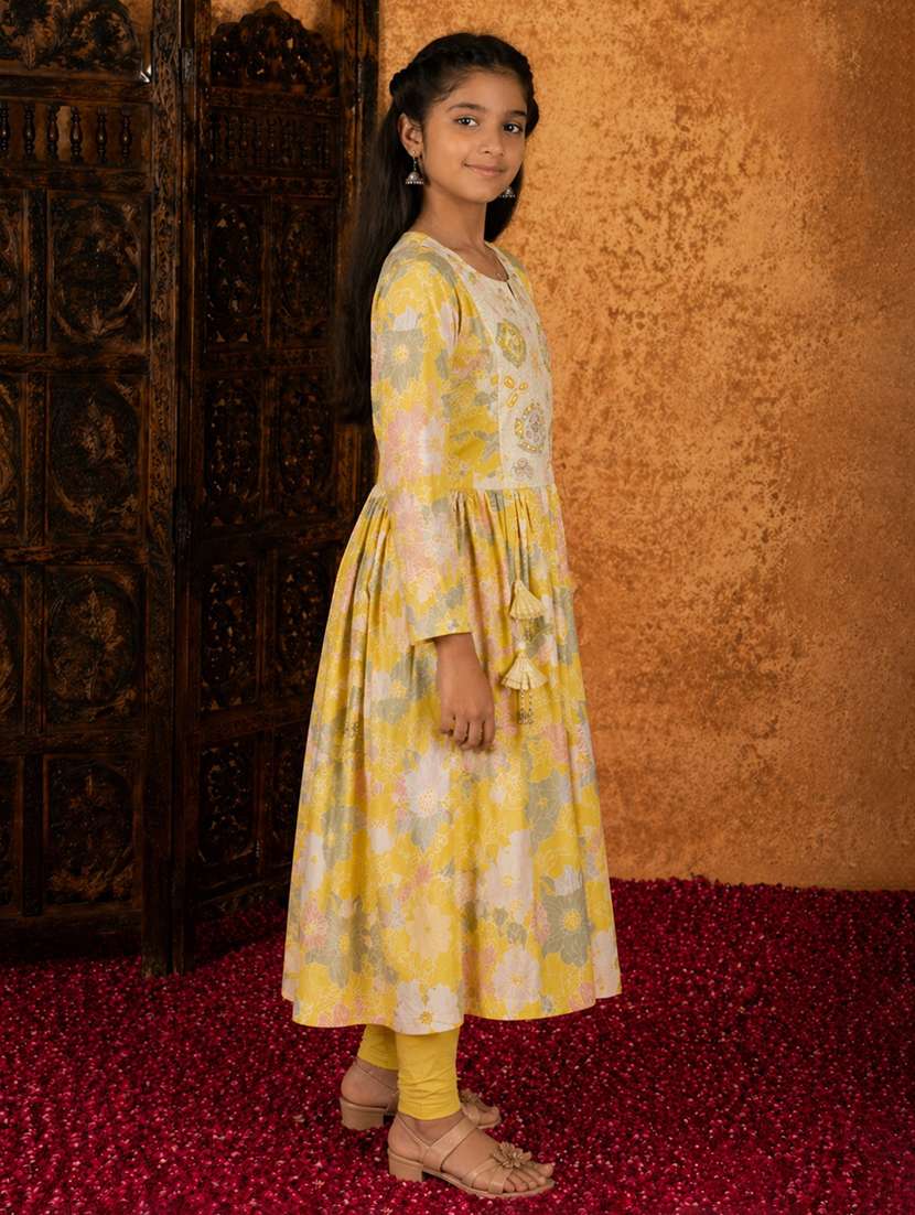 girls printed long sleeves flared kurta - 22511950 -  Standard Image - 3