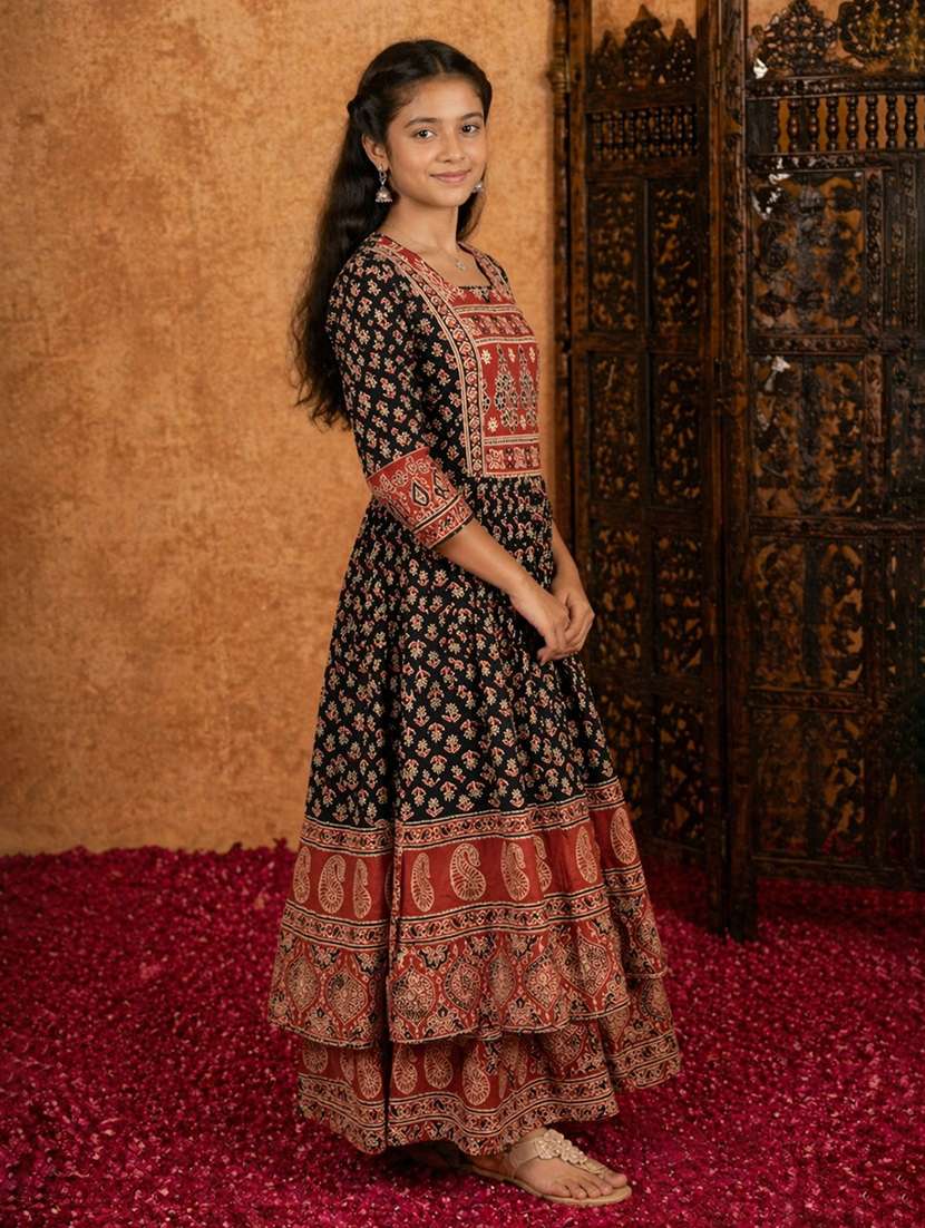 Girls Printed Square Neck Kurta And Palazzo Set - 22511974 -  Standard Image - 3