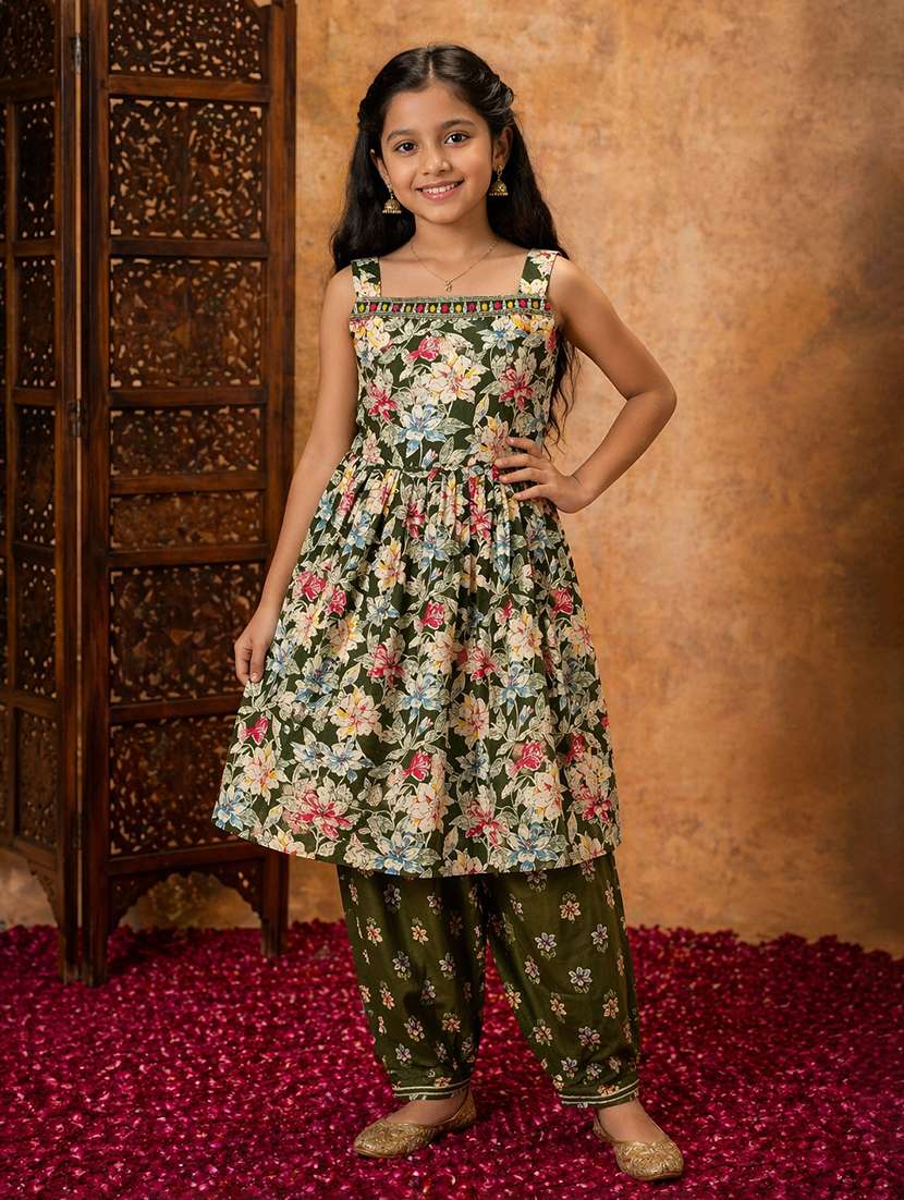 girls printed sleeveless kurta and salwar suit set