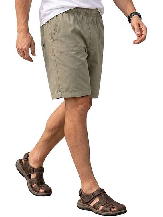 men solid mid rise loose fit shorts