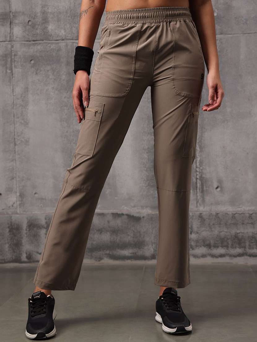 women solid mid rise regular track pant