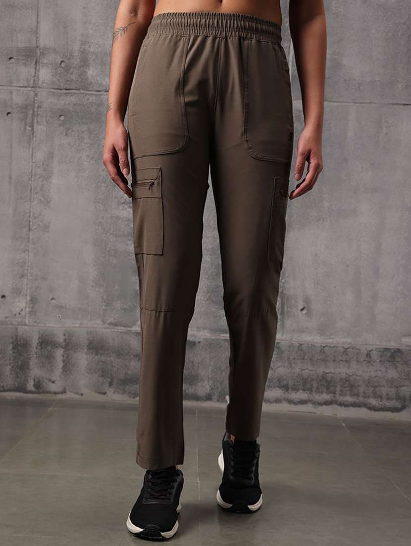 women solid mid rise regular track pant