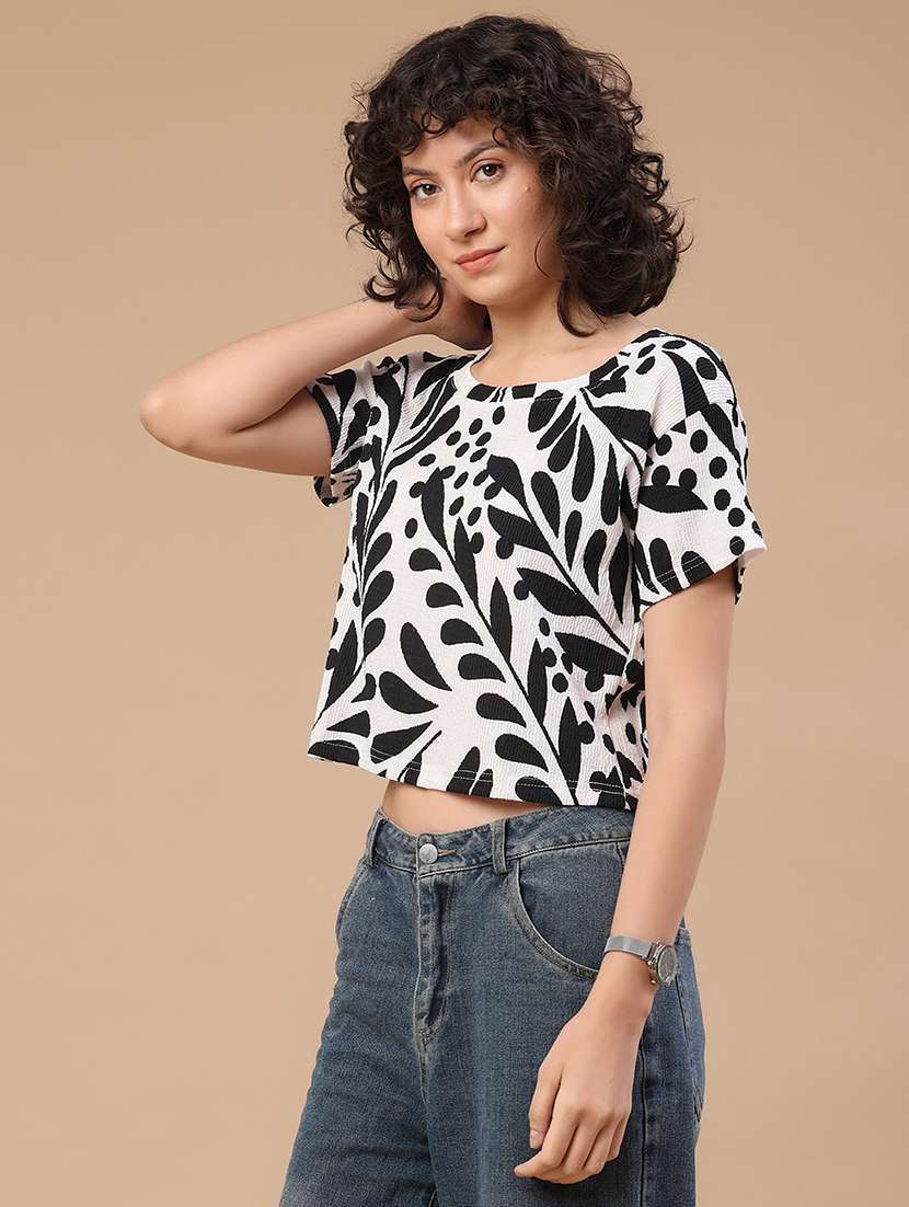 women printed round neck crop t-shirt - 22512721 -  Standard Image - 3