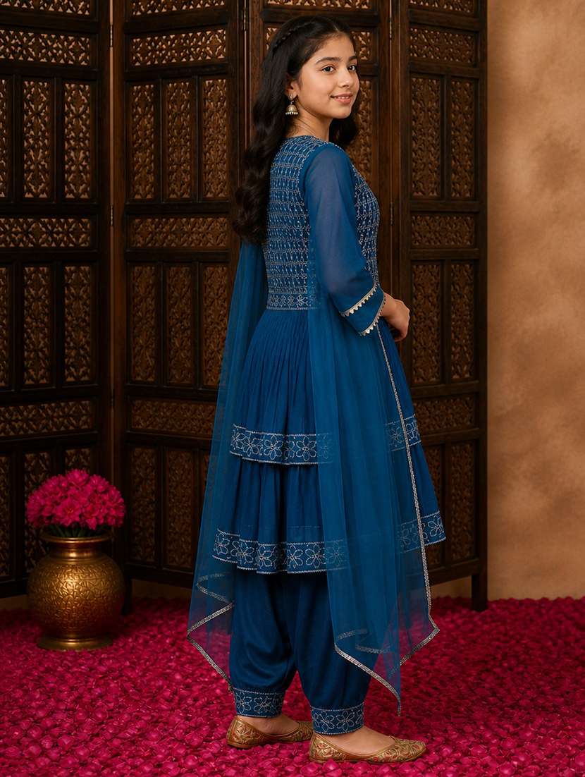 Girls Embroidered Round Neck Kurta And Salwar Set With Dupatta - 22512836 -  Standard Image - 3