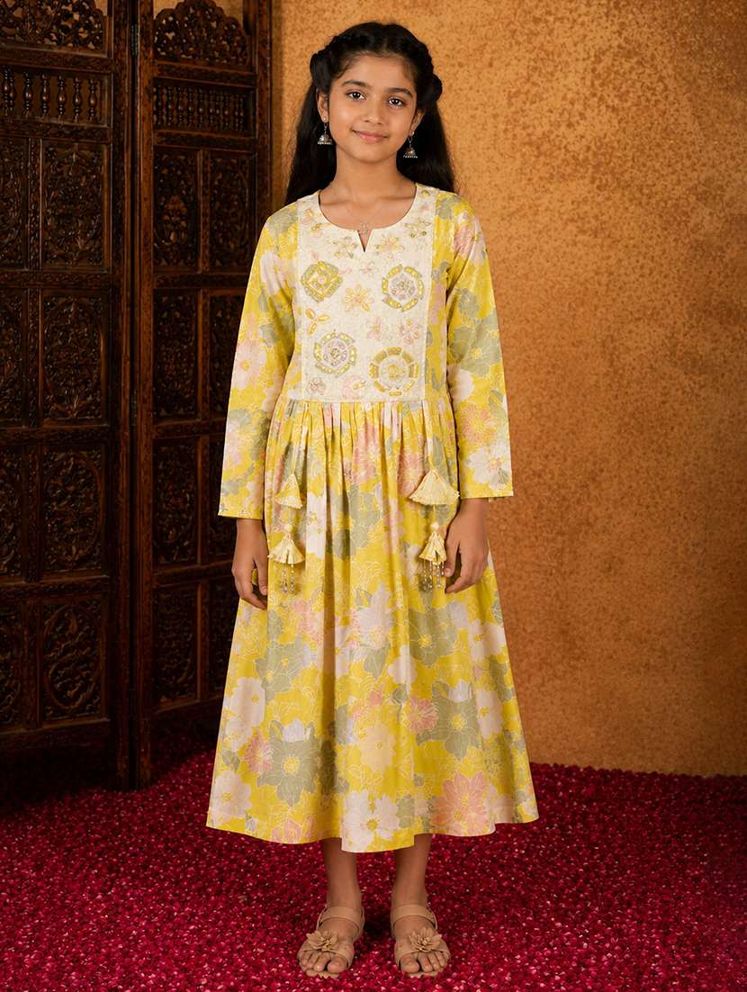 girls printed long sleeves flared kurta