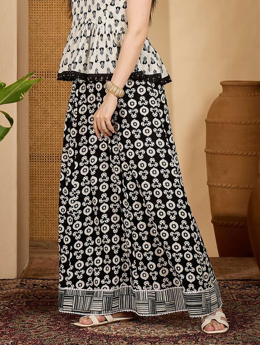 women printed flared maxi skirt - 22512887 -  Standard Image - 3