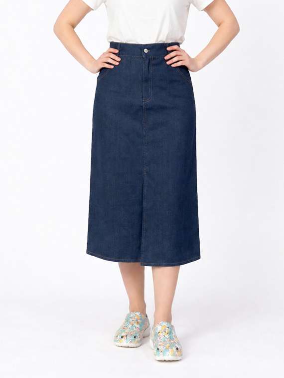 women solid high rise denim skirt