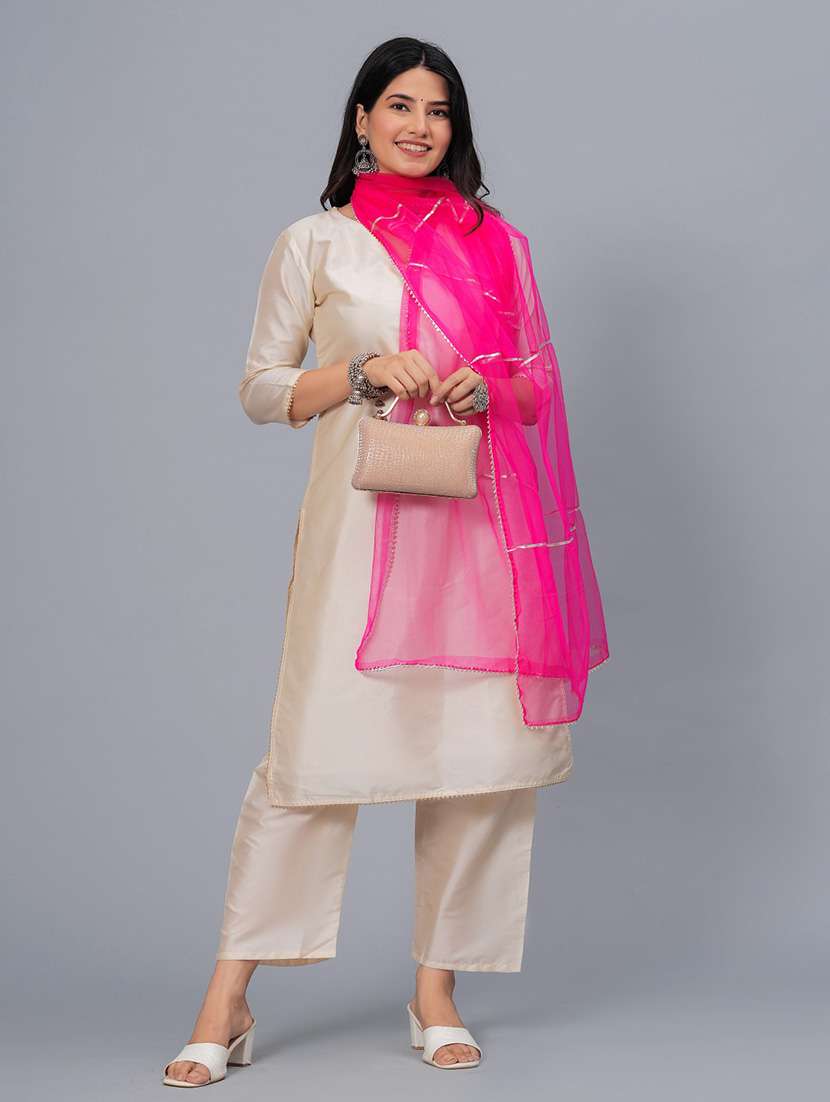 women lace detailed dupatta 