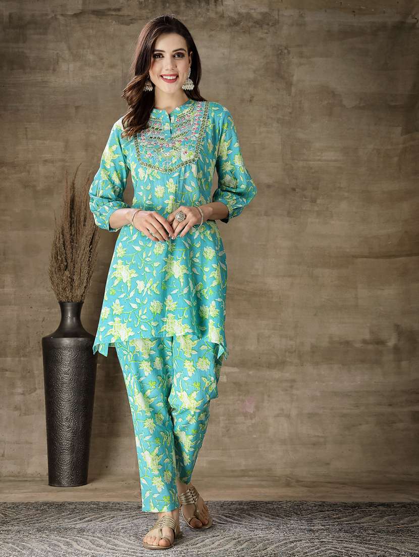 women floral three quarter sleeve ethnic co-ord set - 22512946 -  Standard Image - 3