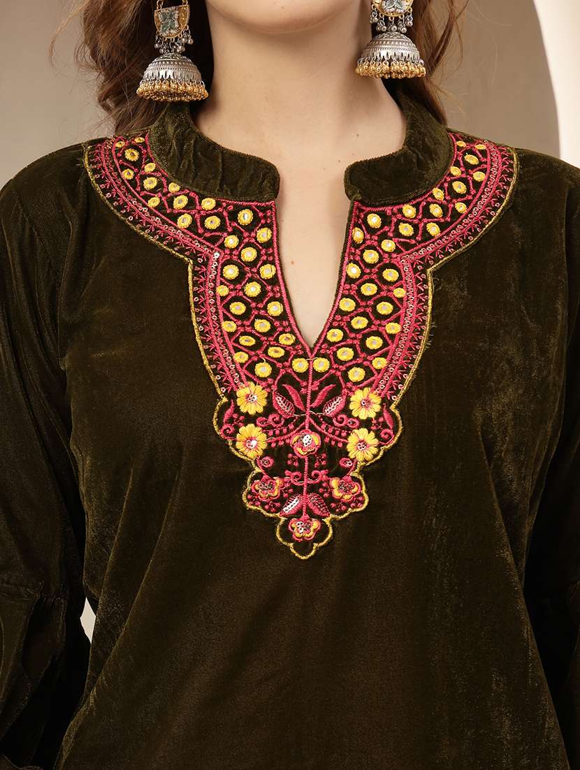 women embroidered three quarter sleeves ethnic co-ord set - 22512955 -  Standard Image - 5