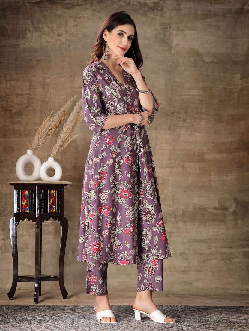 Women Printed Collared Kurta And Pant Set - 22513002 -  Standard Image - 3