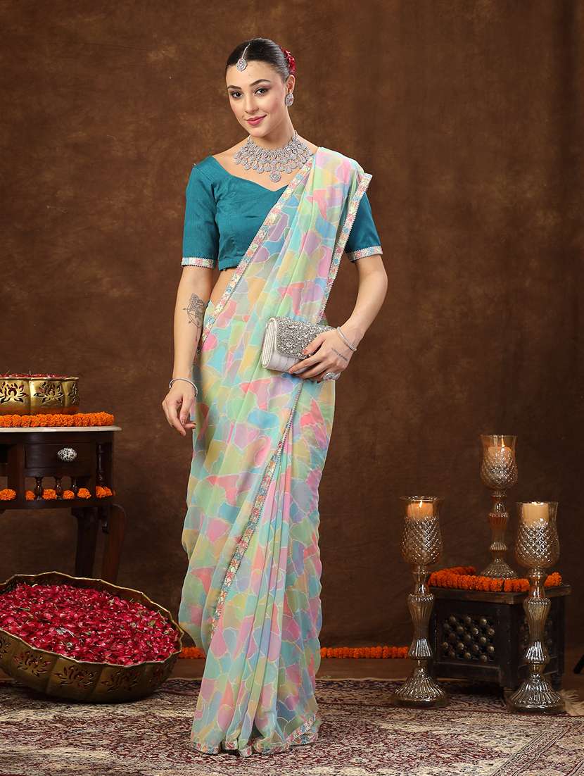 women printed casual wear saree with blouse