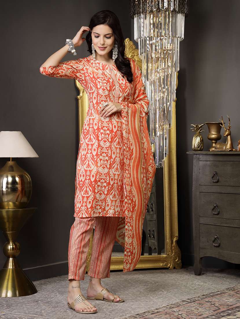 women printed three quarter sleeve kurta pant with dupatta set - 22513517 -  Standard Image - 3