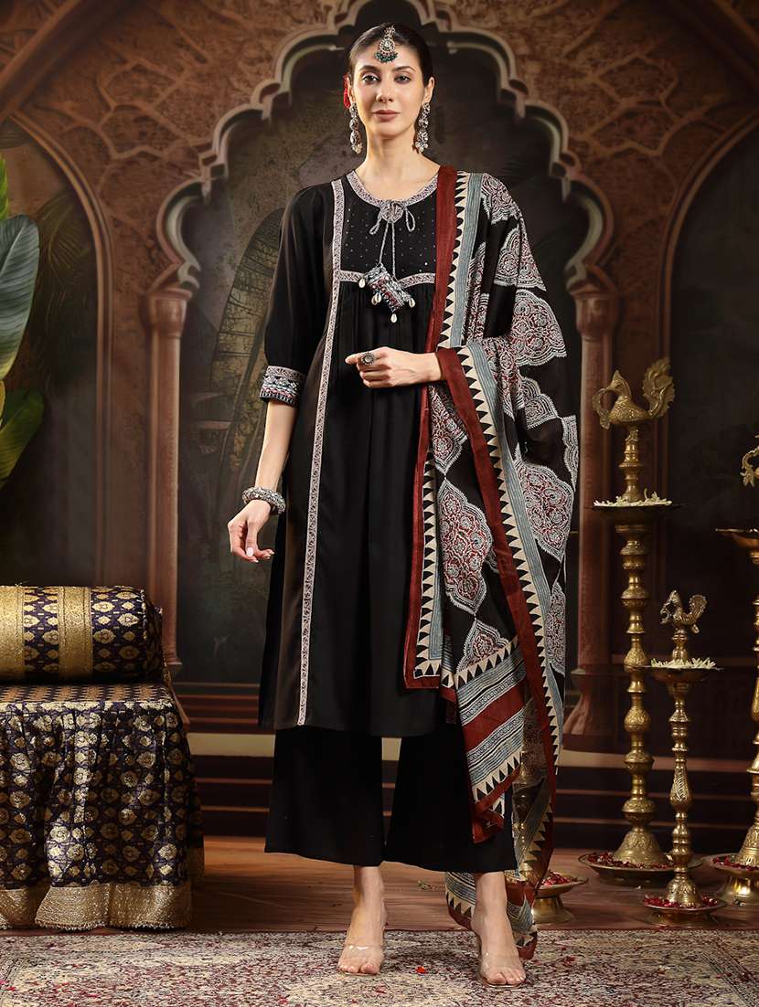 women embellished tie up neck kurta and palazzo set with dupatta