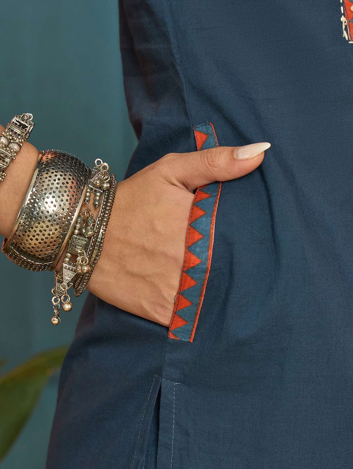 women printed round neck kurta and pang set with dupatta - 22513670 -  Standard Image - 5