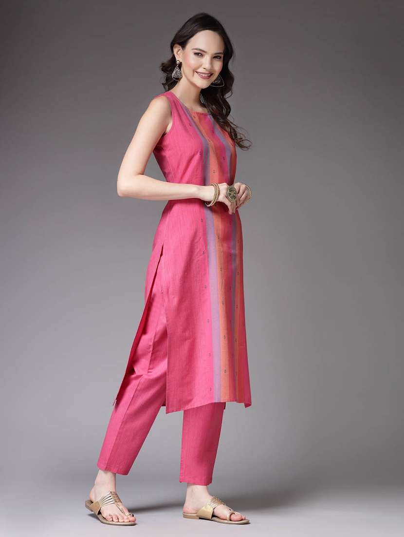 Women Printed Sleeveless Straight Kurta And Pant Set - 22513691 -  Standard Image - 3