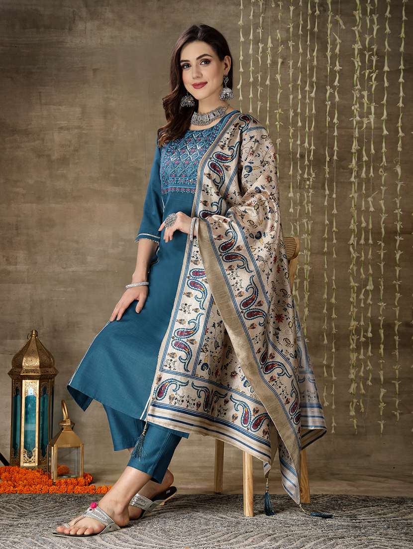 women embroidered three quarter sleeve kurta pant with dupatta set - 22513742 -  Standard Image - 5