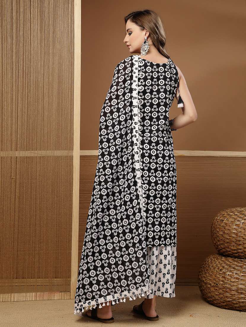 women printed sleeveless kurta and palazzo set with dupatta - 22513823 -  Standard Image - 3