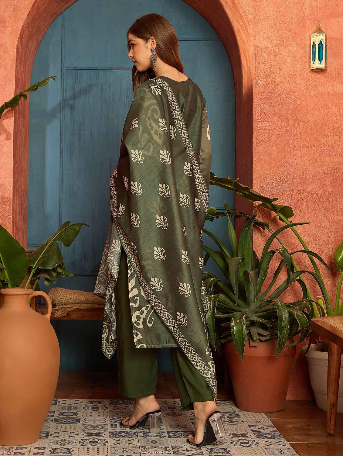 Women Printed Round Neck Kurta And Pant Set With Dupatta - 22513884 -  Standard Image - 3
